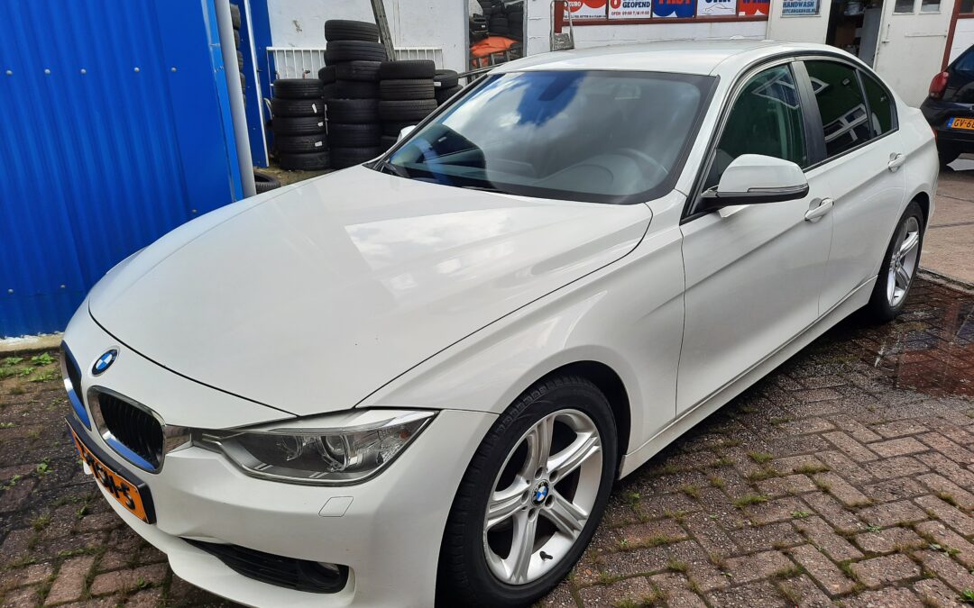 BMW 3-Serie (e90) 2.0IX 320 135KW Aut8 (f30) 2012 Wit
