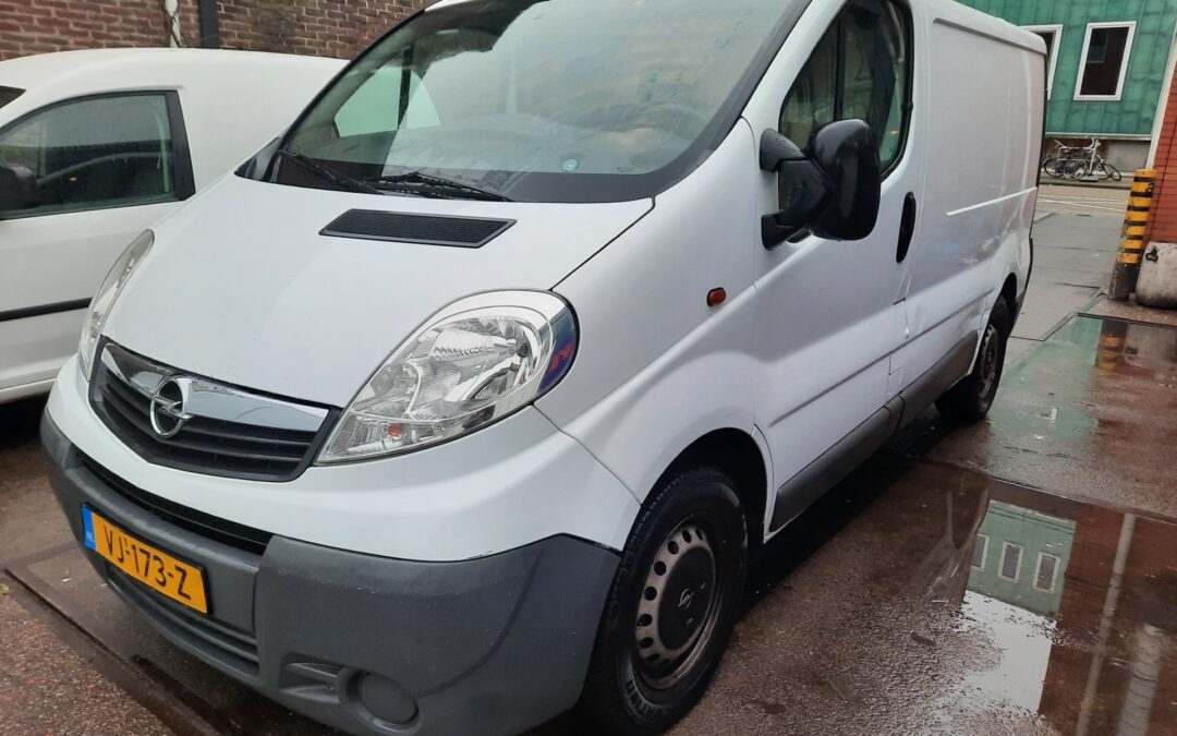 Opel Vivaro 2.0 D 66KW BV 2014