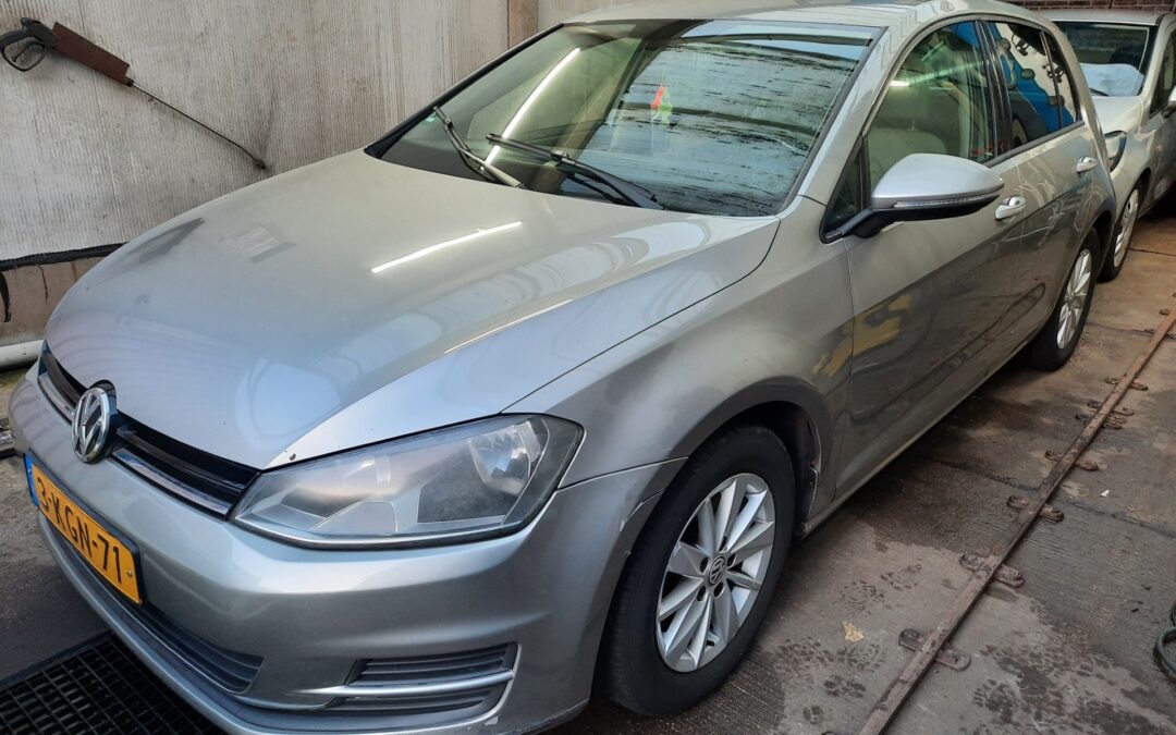 Volkswagen Golf 1.4 TSI 90KW DSG 2013 Grijs